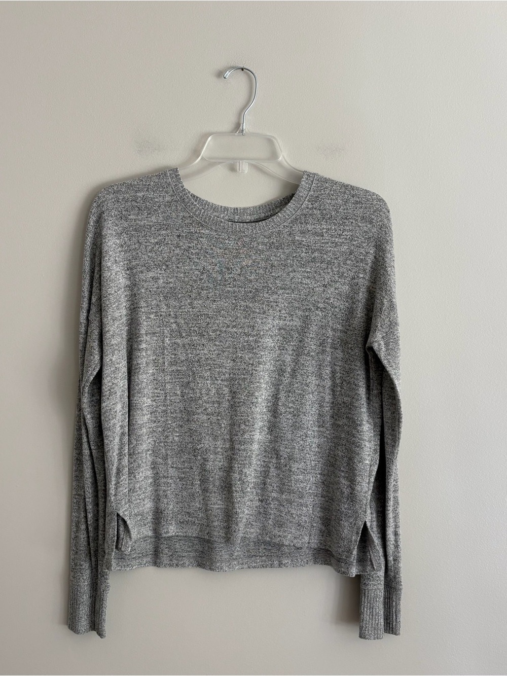 Abercrombie & Fitch Gray Crewneck Thin Sweater Size S